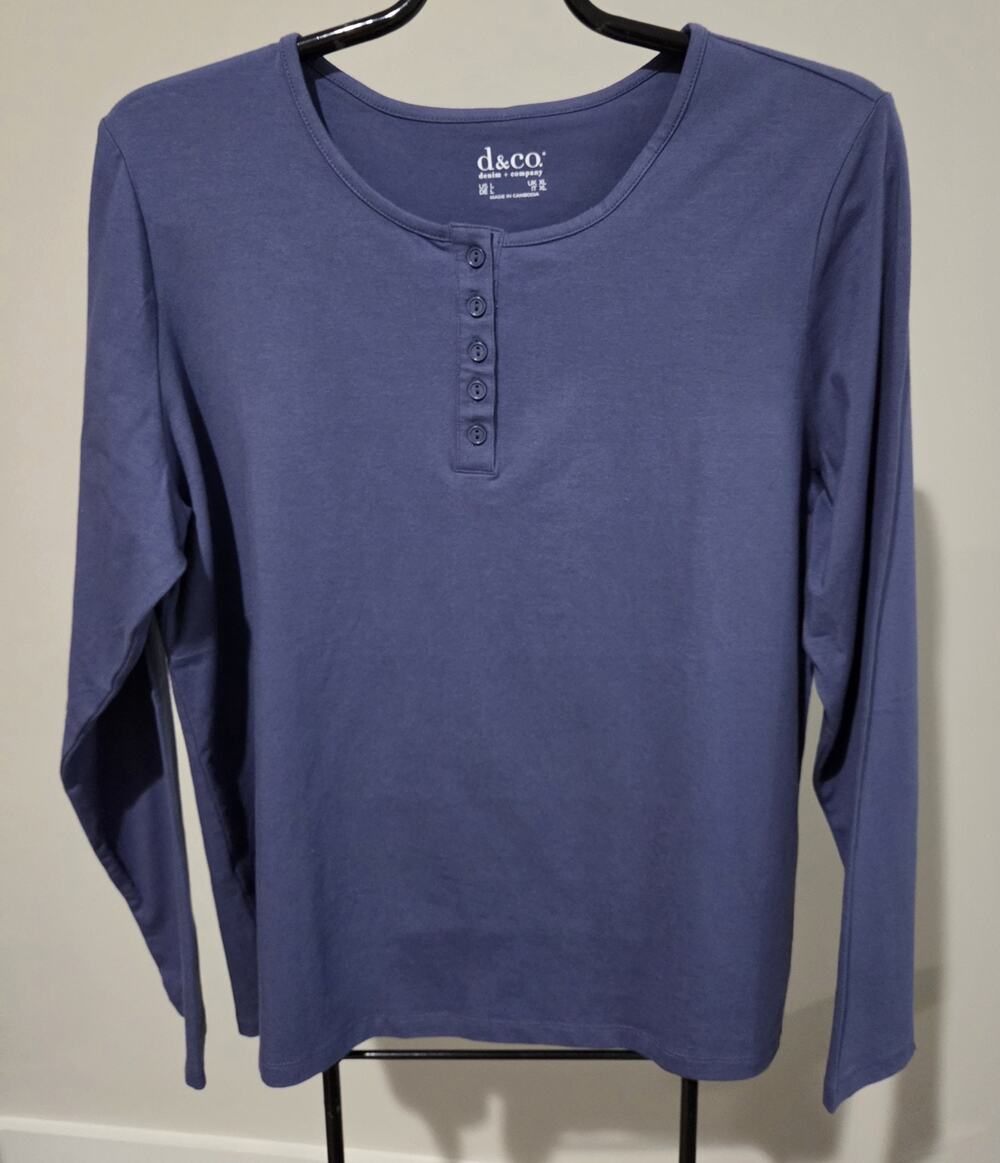 Denim & Co Large Blue Stretch Henley A3127 NWOT